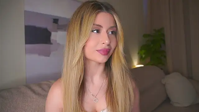 GeorginaHarn online show from May 5, 2026, 8:11 am
