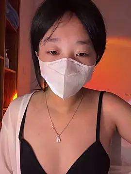 chuppy03 online show from September 17, 2025, 4:41 pm