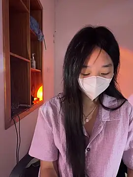 chuppy03 online show from September 18, 2025, 2:52 pm