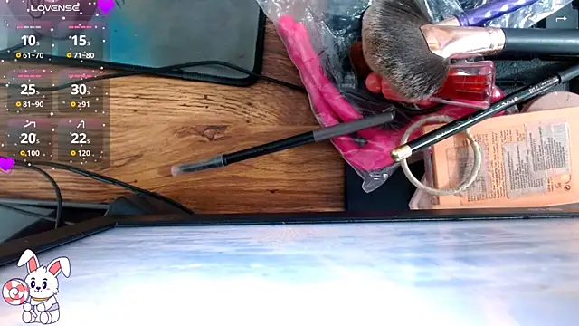 Snapshot of sara_hot_18 chatting on October 3, 2025, 12:24 pm sara hot 18 online show from October 3, 2025, 12:24 pm