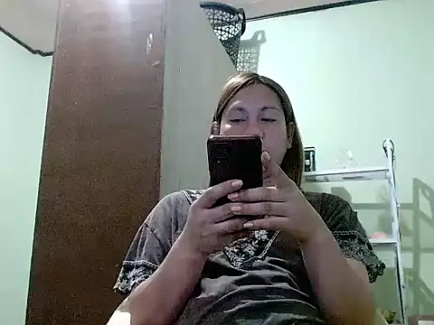 YourSweetKaori online show from September 10, 2025, 1:33 pm