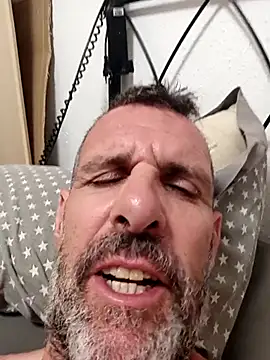 gigolobcn online show from August 9, 2026, 3:34 am