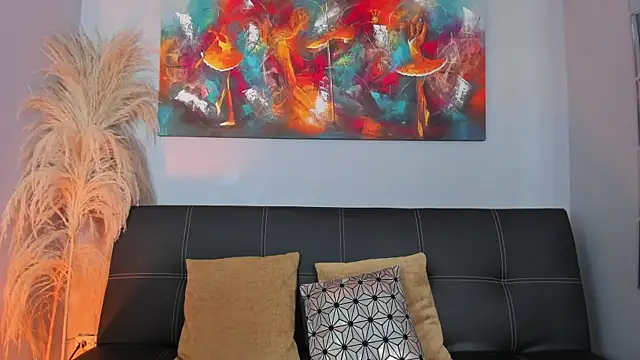 Emma  clark  online show from June 6, 2026, 12:21 pm
