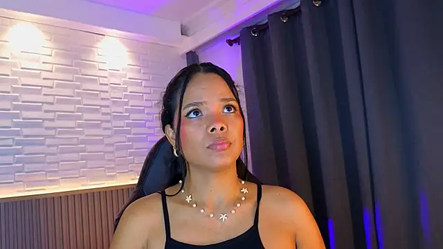 Danielacomez online show from September 16, 2025, 4:30 pm