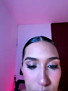 Danicute  online show from September 25, 2025, 5:44 am