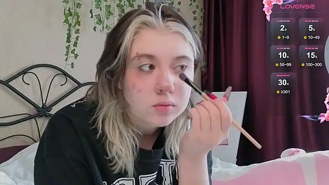 IrisSoCute online show from September 10, 2025, 4:23 am