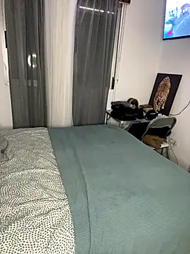 Snapshot of Wild2XXX chatting on October 9, 2025, 11:52 am Wild2XXX online show from October 9, 2025, 11:52 am