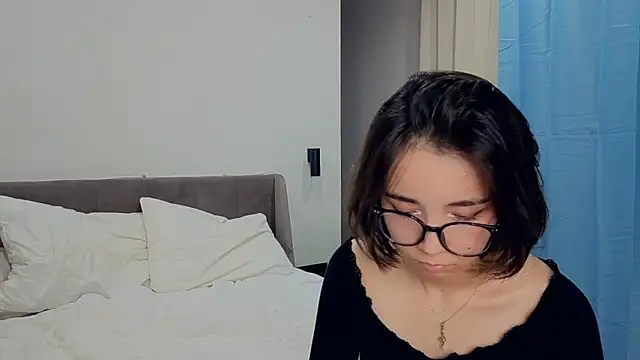 FeliceCatlett online show from September 10, 2025, 3:56 pm