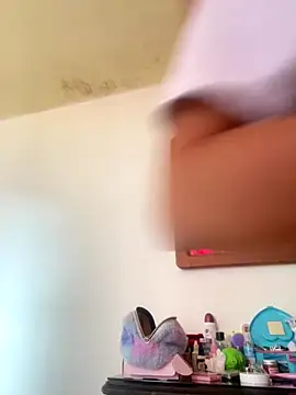 Snapshot of Zara_Bel chatting on September 26, 2025, 6:12 pm Zara Bel online show from September 26, 2025, 6:12 pm