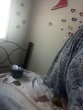 tany90 online show from February 28, 2026, 6:09 pm