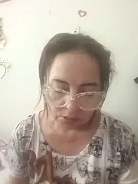 tany90 online show from May 12, 2026, 1:41 pm