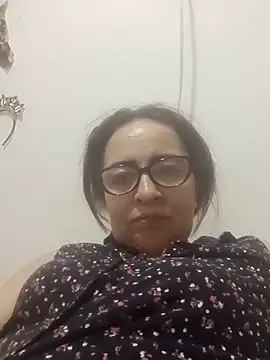 tany90 online show from May 30, 2026, 3:47 am