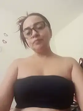 tany90 online show from May 30, 2026, 3:53 pm