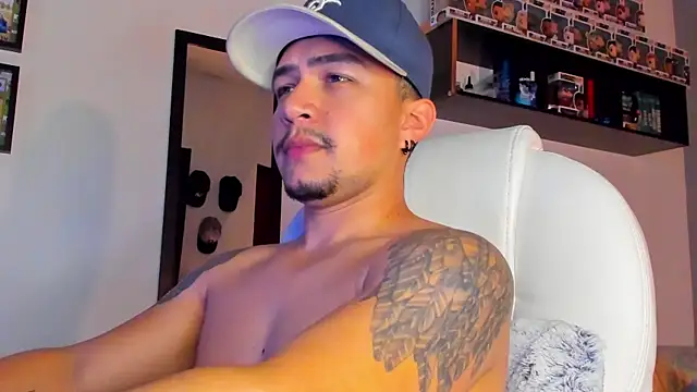 Snapshot of Dylan_Blaze_ chatting on September 10, 2025, 4:07 pm Dylan Blaze online show from September 10, 2025, 4:07 pm