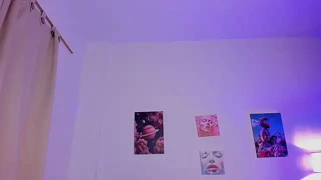 Snapshot of mia_purplee chatting on September 25, 2025, 3:21 am mia purplee online show from September 25, 2025, 3:21 am