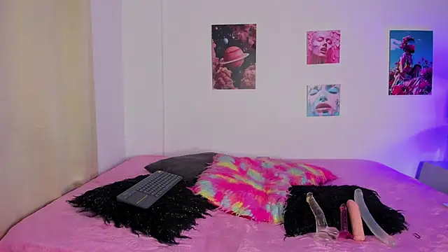 Snapshot of mia_purplee chatting on October 21, 2025, 3:18 am mia purplee online show from October 21, 2025, 3:18 am