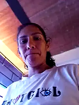 gattycahot online show from December 17, 2025, 3:07 pm