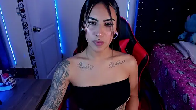 Snapshot of Samanthademonx20_ chatting on April 7, 2026, 7:09 am Samanthademonx20 online show from April 7, 2026, 7:09 am