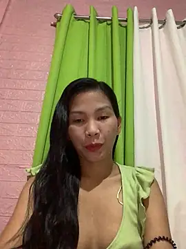 Cleo17 online show from February 9, 2026, 2:32 pm