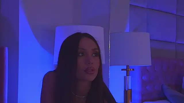 Snapshot of ZenyaNoir chatting on October 4, 2025, 3:10 pm ZenyaNoir online show from October 4, 2025, 3:10 pm