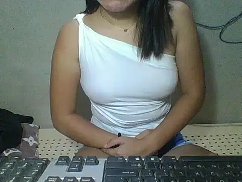 Snapshot of Skinny_PinayGirljust18 chatting on May 18, 2026, 8:03 pm Skinny PinayGirljust18 online show from May 18, 2026, 8:03 pm