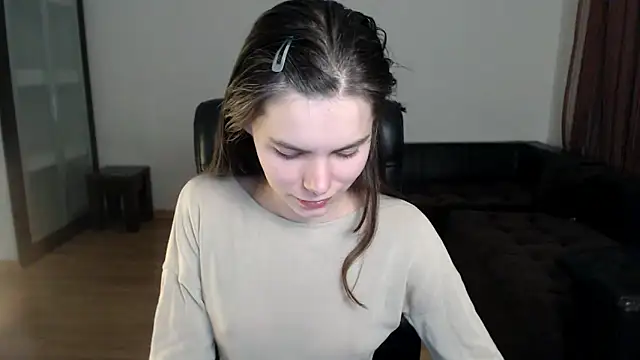 AmelieReve online show from October 13, 2025, 5:24 pm