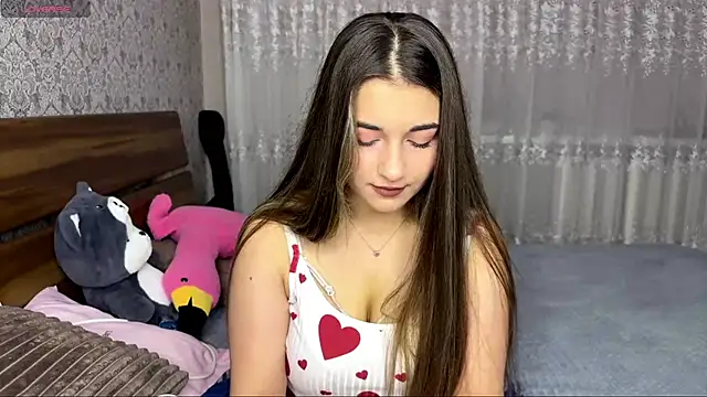 Snapshot of MaydaFarran chatting on September 23, 2025, 7:39 pm MaydaFarran online show from September 23, 2025, 7:39 pm