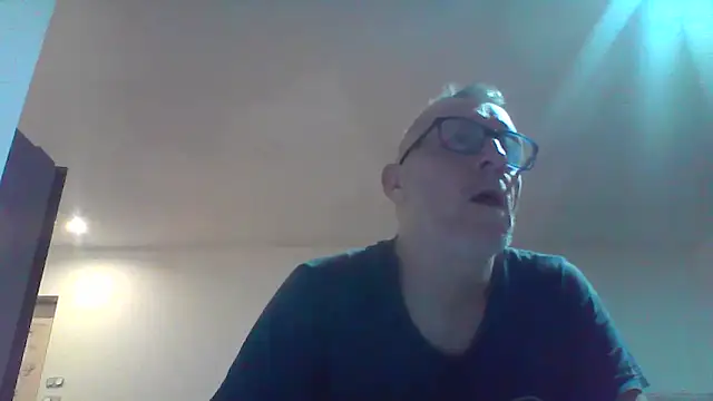 davv28 online show from October 17, 2025, 1:31 am