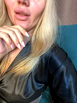 Snapshot of Affectionate_lady chatting on September 20, 2025, 9:32 am Affectionate lady online show from September 20, 2025, 9:32 am