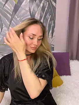 Snapshot of Affectionate_lady chatting on October 4, 2025, 10:52 pm Affectionate lady online show from October 4, 2025, 10:52 pm