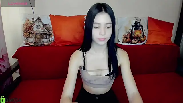 Snapshot of SelinLi chatting on October 15, 2025, 7:08 am SelinLi online show from October 15, 2025, 7:08 am