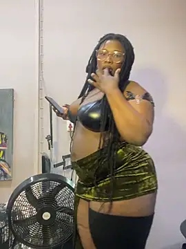 CurvyCocoxxx online show from June 7, 2026, 1:26 pm