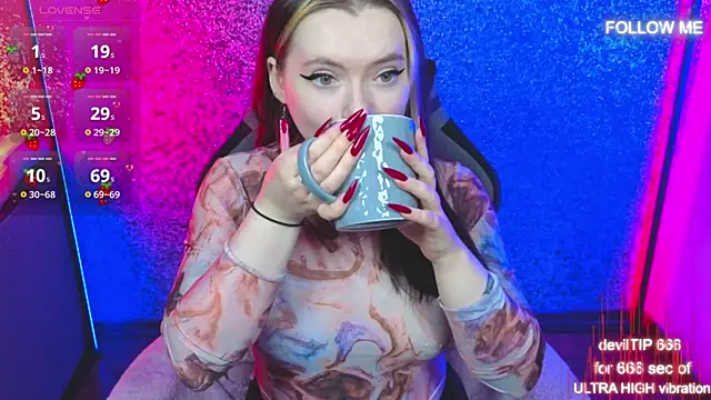 SadPotato  online show from October 9, 2025, 12:03 pm