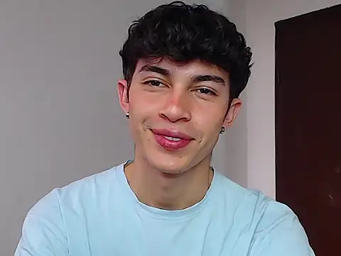 john vichenso online show from September 24, 2025, 9:18 pm