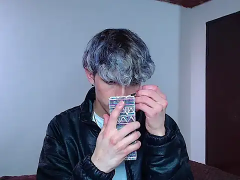 Snapshot of john_vichenso chatting on November 5, 2025, 9:04 pm john vichenso online show from November 5, 2025, 9:04 pm