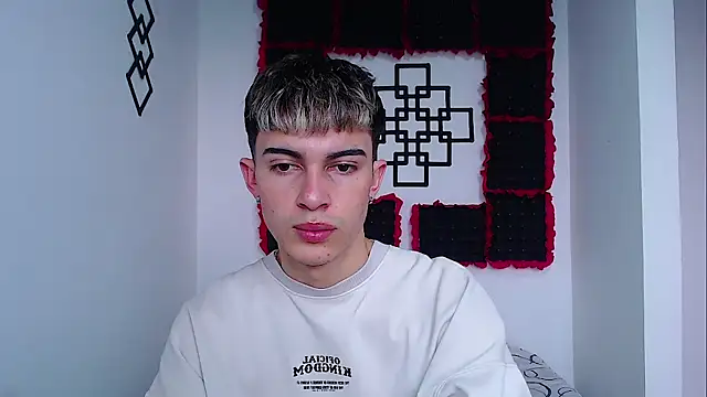 Snapshot of john_vichenso chatting on January 9, 2026, 9:49 pm john vichenso online show from January 9, 2026, 9:49 pm