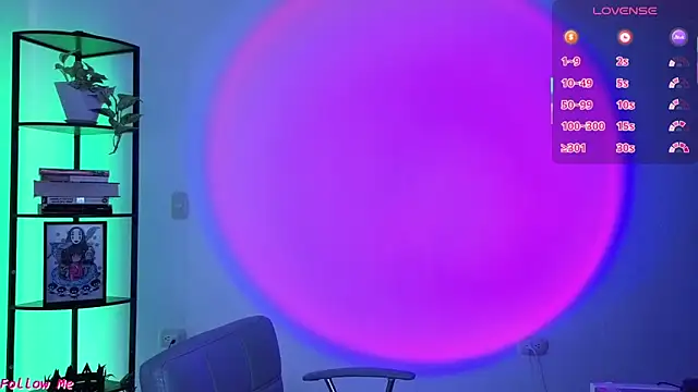 girldom online show from March 17, 2026, 3:37 pm