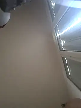 zeousseelphie online show from September 8, 2025, 3:44 pm