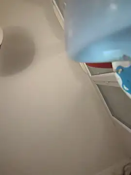 zeousseelphie online show from September 19, 2025, 5:57 pm