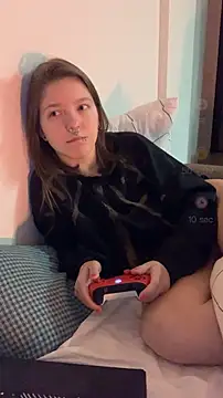 Snapshot of VesnaCrystal chatting on March 5, 2026, 2:46 pm VesnaCrystal online show from March 5, 2026, 2:46 pm