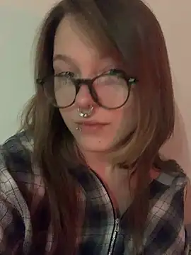 Snapshot of VesnaCrystal chatting on March 16, 2026, 10:36 pm VesnaCrystal online show from March 16, 2026, 10:36 pm