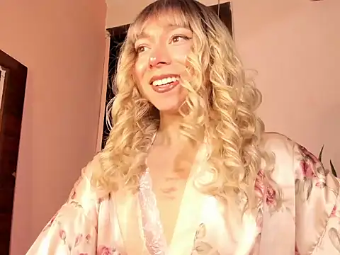 Angelgolden  online show from September 11, 2025, 3:06 am