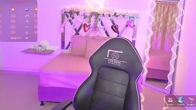 ZURY TAY online show from September 30, 2025, 11:48 am