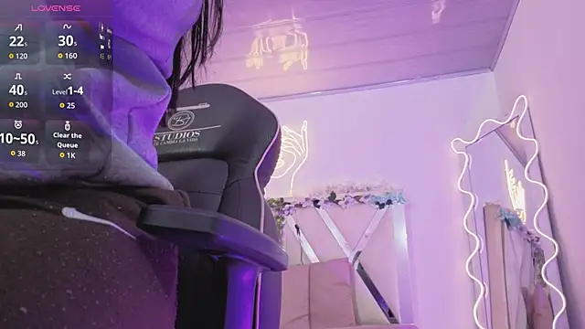 ZURY TAY online show from March 7, 2026, 11:40 am