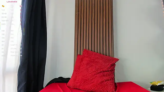 hannah lover online show from September 16, 2025, 7:37 pm