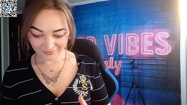 Blonde Temptation online show from October 26, 2025, 11:05 am