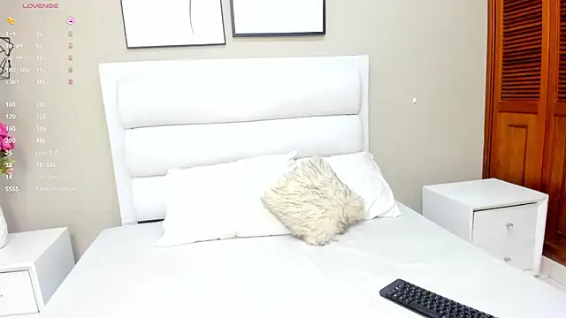 Dani rosse  online show from February 12, 2026, 12:55 pm