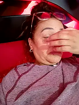 Snapshot of Lady_16 chatting on September 27, 2025, 3:28 pm Lady 16 online show from September 27, 2025, 3:28 pm