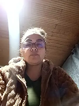 Snapshot of Lady_16 chatting on March 20, 2026, 1:10 am Lady 16 online show from March 20, 2026, 1:10 am