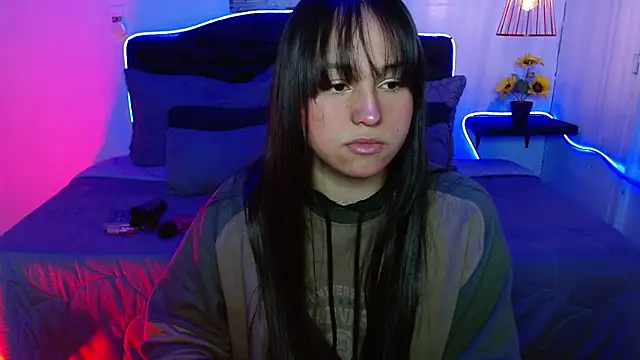 Snapshot of Eymmy_24 chatting on September 25, 2025, 2:04 am Eymmy 24 online show from September 25, 2025, 2:04 am